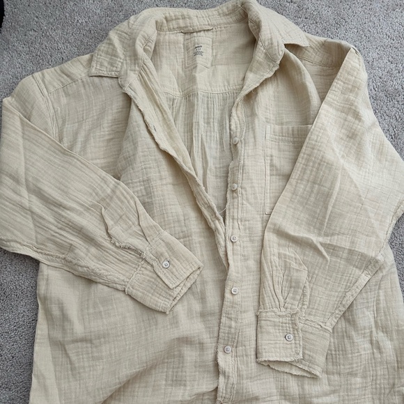 Tops - Aerie gauze like blouse or swim coverup
